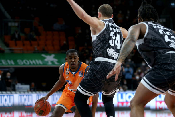 回归却显得 回归却显得