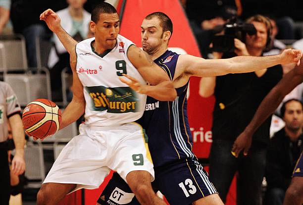 季前赛的一 季前赛的一