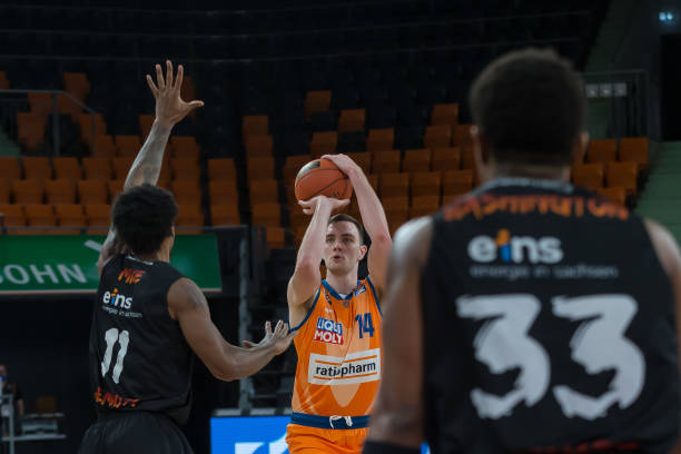 了更多以内 了更多以内